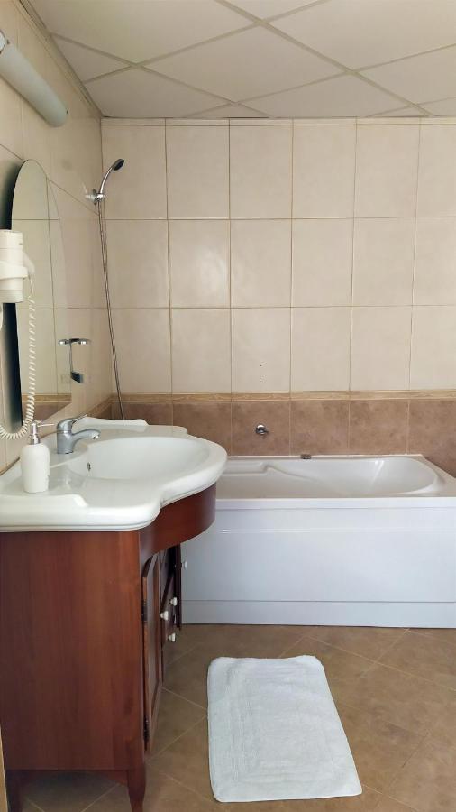Hotel Mara Baia Mare Dış mekan fotoğraf